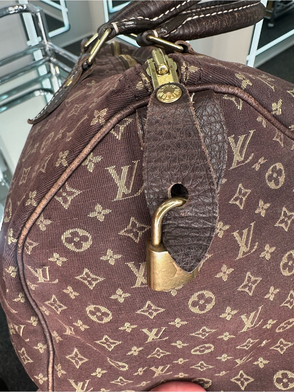 Louis Vuitton Speedy 30 - Picture 15 of 17